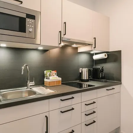 Modernes 2-zimmer Themen-apartment Im Zentrum 拜罗伊特