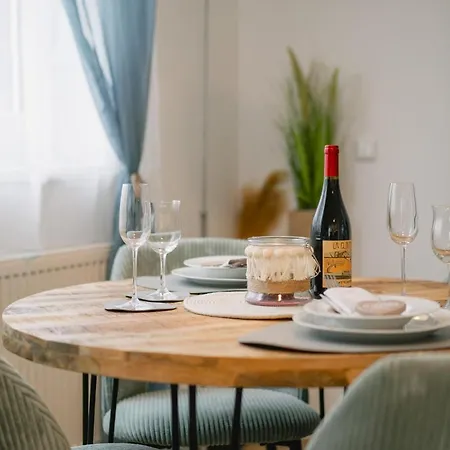 公寓 Modernes 2-zimmer Themen-apartment Im Zentrum *