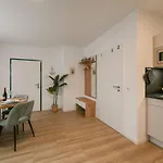 Modernes 2-zimmer Themen-apartment Im Zentrum Daire *