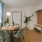 Modernes 2-zimmer Themen-apartment Im Zentrum Bayreuth