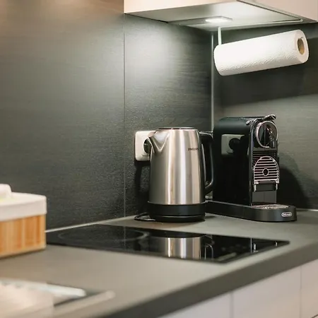Appartamento Modernes 2-zimmer Themen-apartment Im Zentrum *